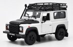 White / Green 1:24 Welly Diecast Land Rover Defender Model