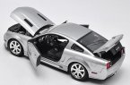 Welly 1:18 Scale Diecast 2007 Ford Saleen S281 E Mustang Model