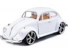 1:18 Scale White / Red / Black Diecast 1967 VW Beetle Model