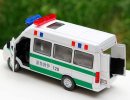 1:32 Scale Green / Red Iveco Ambulance Bus Toy