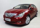 1:18 Red / Silver / Champagne 2013 Diecast Hyundai Sonata Model