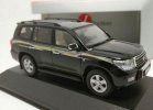 1:43 White / Black / Green 2010 Toyota Land Cruiser 200 VXR V8