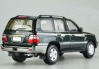 1:18 White / Green Diecast Toyota Land Cruiser LC100 Model