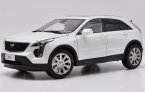 1:18 Scale White / Orange Diecast Cadillac XT4 SUV Model