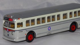 1:50 Scale Siver Corgi GM 4515 PUBLIC SERVICE BUS Model