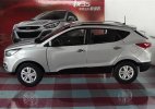 1:18 Black / White / Silver Diecast 2010 Hyundai IX35 SUV Model