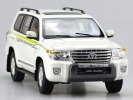 White / Green 1:18 Scale Diecast 2012 Toyota Land Cruiser Model