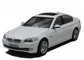 White 1:18 Scale NOREV Diecast BMW 5 Series Model