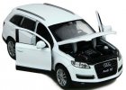 Welly Black / White 1:24 Scale Diecast Audi Q7 SUV Model