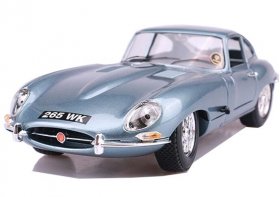 1:18 Scale Blue / Red Bburago Diecast Jaguar E Coupe 1961 Model