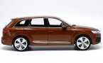 Black / White / Brown / Blue 1:18 Diecast Audi New Q7 Model