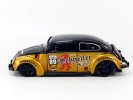 Black-Golden 1:24 Scale Maisto Diecast VW Beetle Model