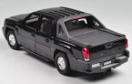 Black 1:18 Scale Welly Die-Cast 2002 Chevrolet Avalanche Pickup