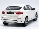 White 1:18 Scale Kyosho Diecast BMW X6 M Model