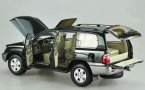 1:18 White / Green Diecast Toyota Land Cruiser LC100 Model