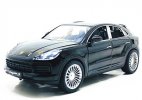 White / Black 1:24 Scale Diecast Porsche Cayenne S SUV Model