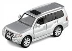 1:32 Blue / White / Black /Silver Diecast Mitsubishi Pajero Toy