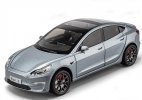 1:24 Scale Kids Black / White / Gray Diecast Tesla Model 3 Toy
