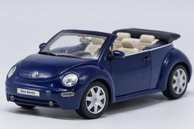 Blue Welly 1:18 Scale Diecast Volkswagen New Beetle Model