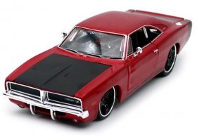 Maisto Wine Red 1:25 Scale Diecast Dodge Charger R/T Model