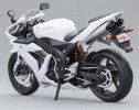 1:12 Scale Maisto Black / White YAMAHA YZF-R1 Motorcycle Toy