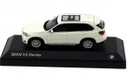 White / Black 1:43 Scale Diecast 2014 BMW X5 Model