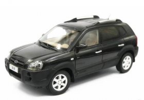 1:18 Scale Red / Black 2009 Diecast Hyundai Tucson SUV Model