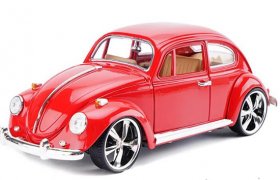 1:18 Scale White / Red / Black Diecast 1967 VW Beetle Model