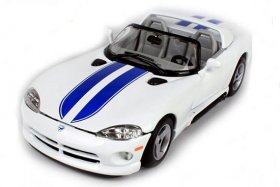 White 1:24 Scale Bburago Diecast Dodge Viper RT /10 Model