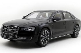 1:18 KyoSho Black / Deep Blue Diecast Audi A8L W12 Model