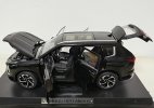 Black /White 1:18 Scale Diecast 2023 Mitsubishi Outlander Model