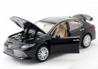 Kids Black / White 1:34 Scale Diecast Toyota Camry Car Toy