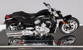 Black 1:18 Maisto Diecast Harley Davidson 2007 VRSCR Street Rod