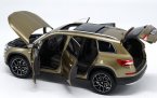 Brown / White / Golden 1:18 Diecast Skoda Kodiaq Model