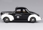 Black-White 1:18 Scale Police Diecast 1939 Ford Deluxe Model