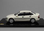 1:43 White IXO Diecast 1998 Chevrolet Vectra GLS 2.2 Model