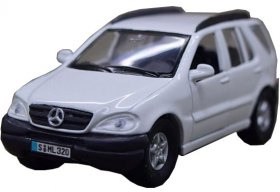 White 1:41 Scale Kids MaiSto Diecast Mercedes Benz ML320 Toy