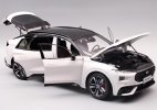 White 1:18 Scale Diecast 2022 Ford EVOS SUV Model