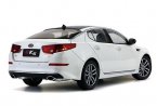 1:18 Scale White / Silver Diecast Kia K5 Model