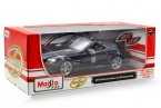 1:18 Scale MaiSto Black / White Mercedes-Benz SL500 Car Model