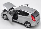 1:24 Scale Welly Silver Diecast Hyundai I30 Model