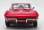 Green / Red 1:18 Maisto Diecast 1965 Chevrolet Corvette Model