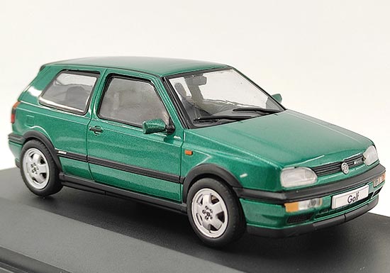 Green / Purple 1:43 Scale Solido Diecast VW Golf Mk3 VR6 Model